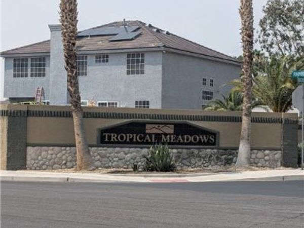 6805 Silver Chisel Avenue, Las Vegas, NV 89130