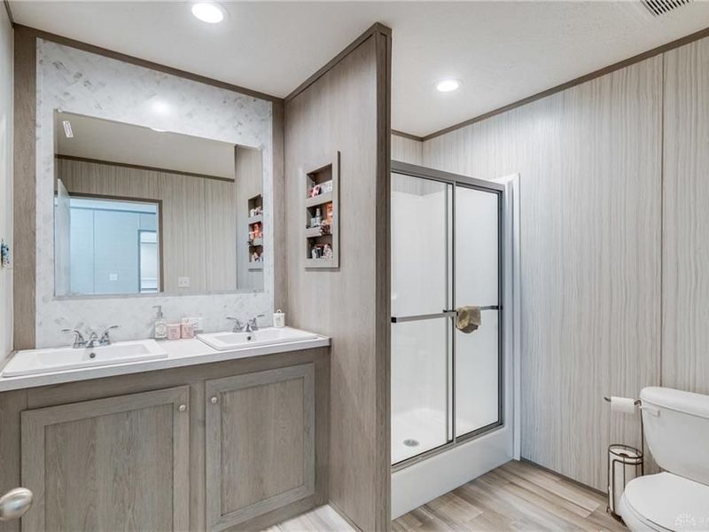 412 Windsor Lane, Goshen, OH 45140 Photo 12