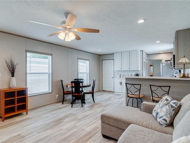 412 Windsor Lane, Goshen, OH 45140 Photo 4