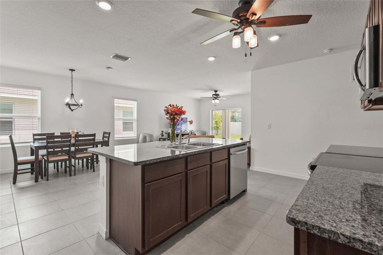5835 Calla Lilly Drive, Sarasota, FL 34232 Photo