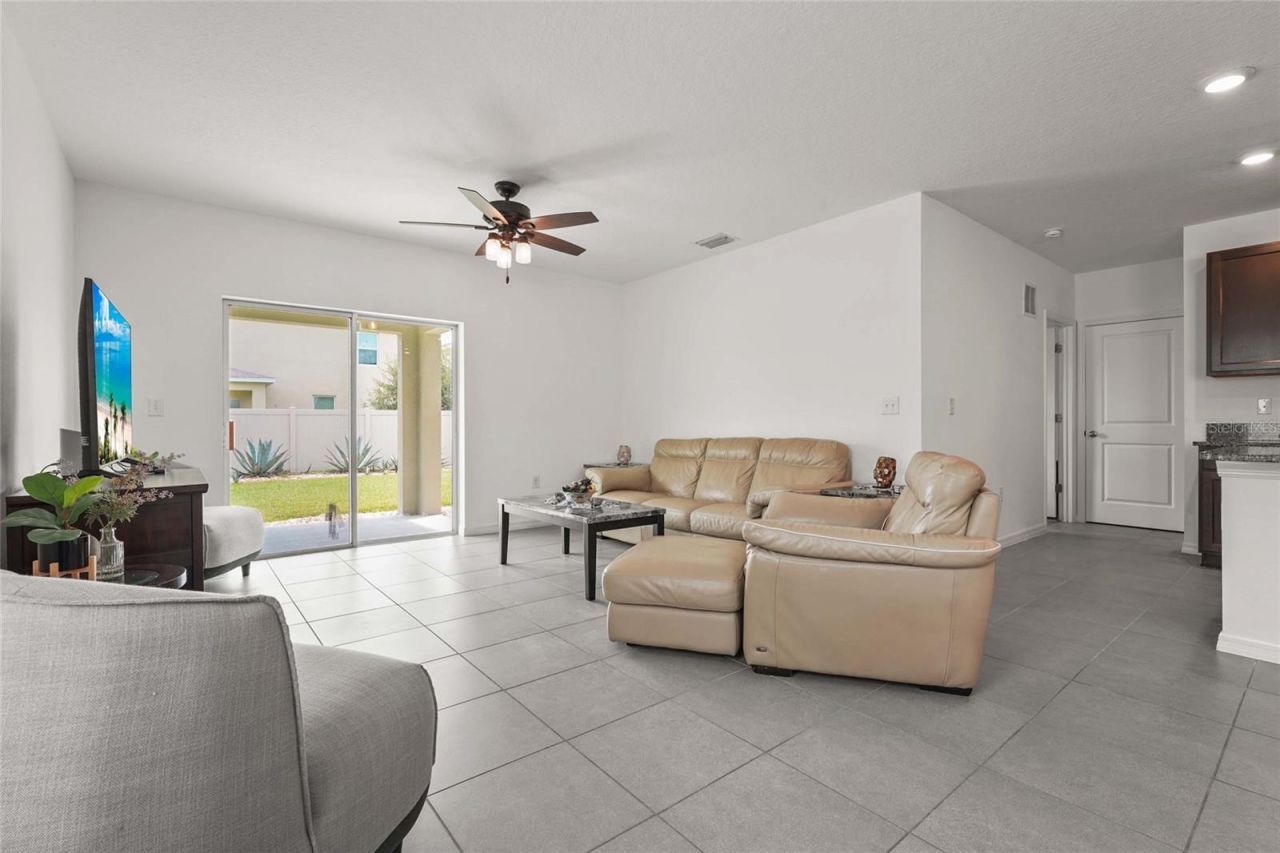 5835 Calla Lilly Drive, Sarasota, FL 34232 Photo