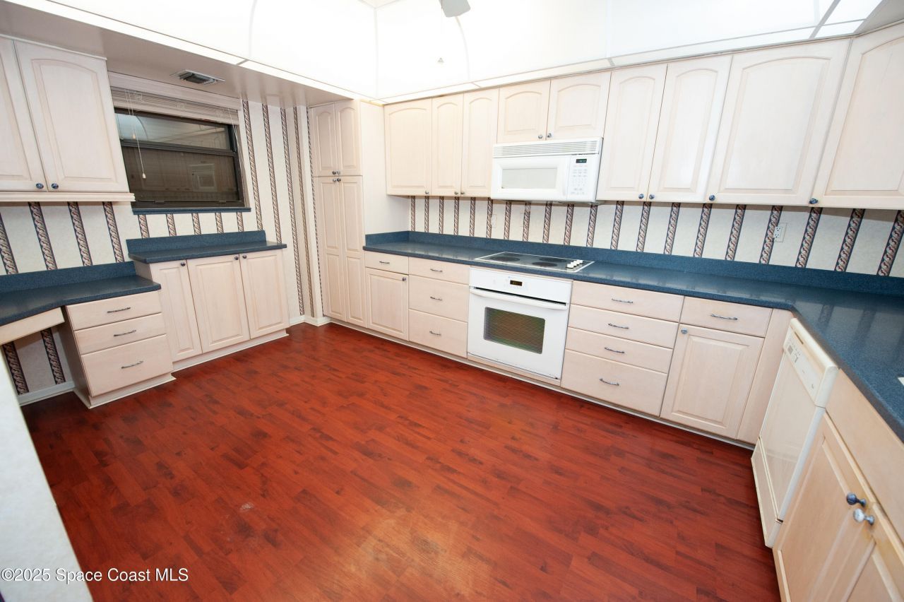 750 N Atlantic Avenue, Unit 302, Cocoa Beach, FL 32931 Photo