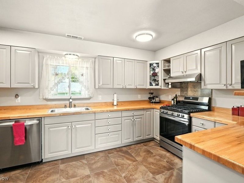 3328 Main Street, Mineral Ridge, OH 44440 Photo 13