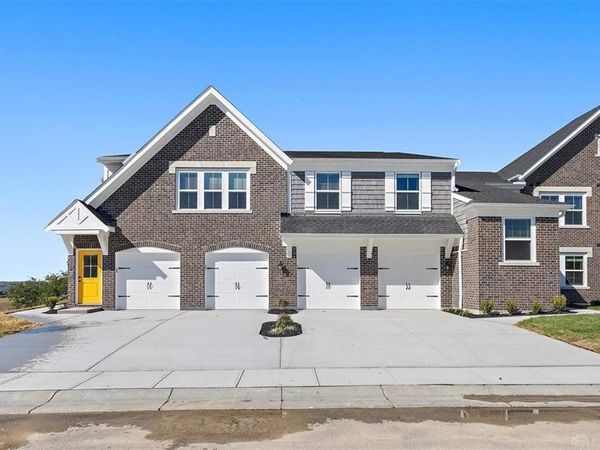 413 Bethpage Way, Unit 7-300, Lebanon, OH 45036