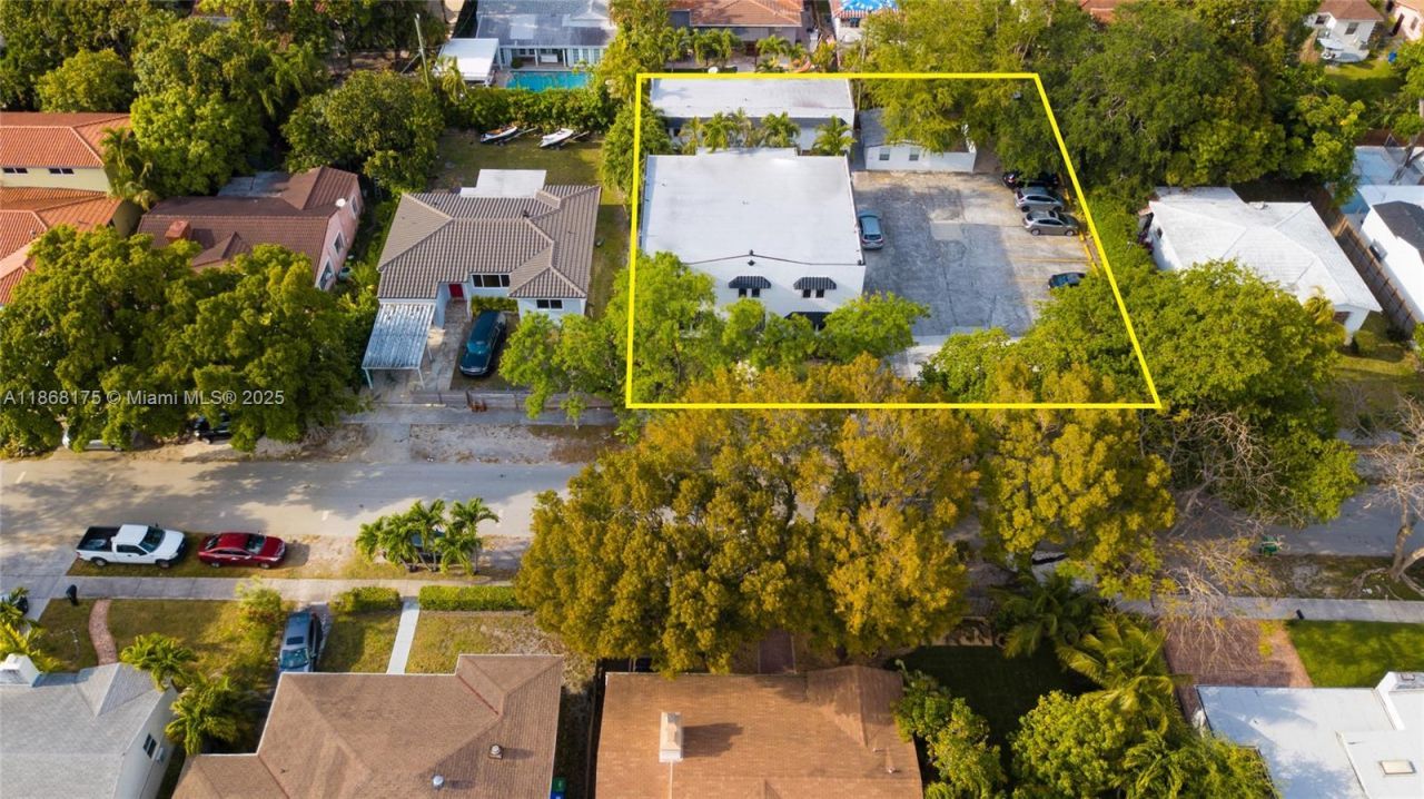 893 NE 81st St, Miami, FL 33138 Photo