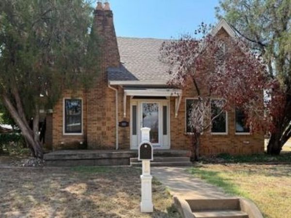 900 James Street, Sweetwater, TX 79556