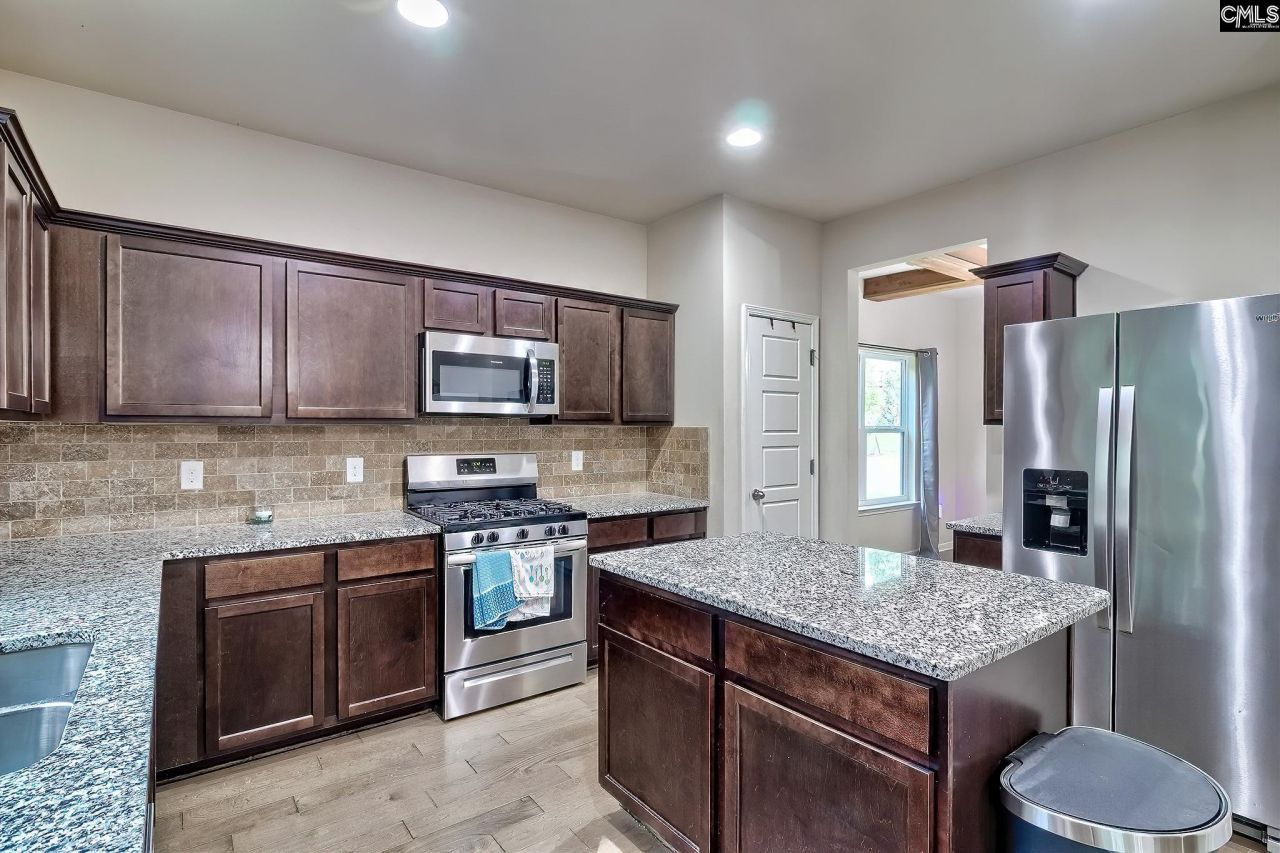 715 Soldier Gray Lane Photo 12