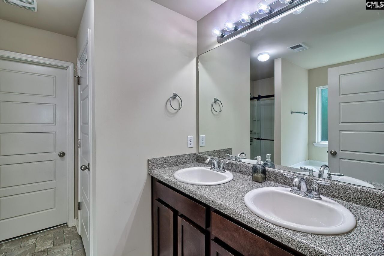 715 Soldier Gray Lane Photo 22