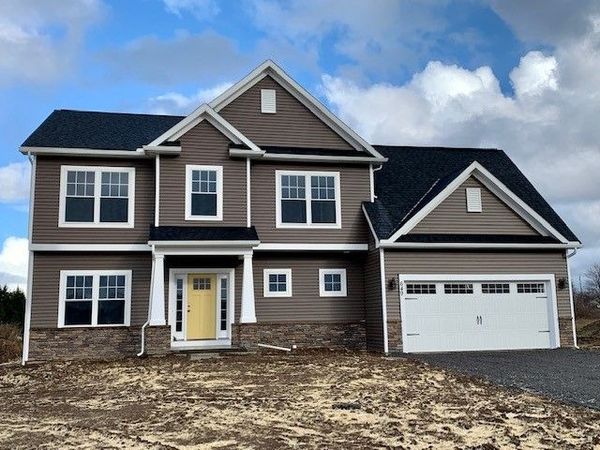 #76 Fourmile Creek Circle, Ontario, NY 14519