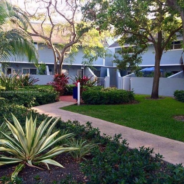 798 Crandon Blvd, Unit 44-B, Key Biscayne, FL 33149 Photo