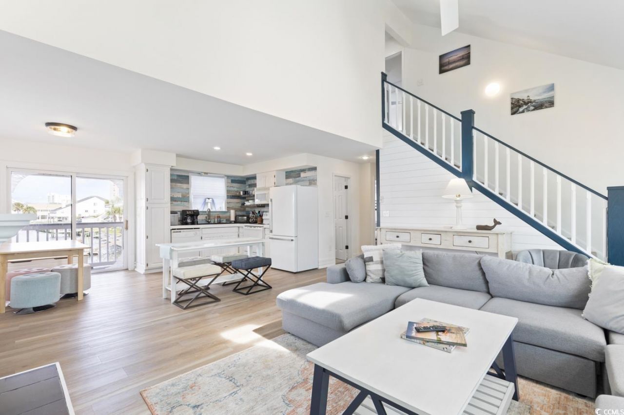 210 34th Ave. N Photo 12