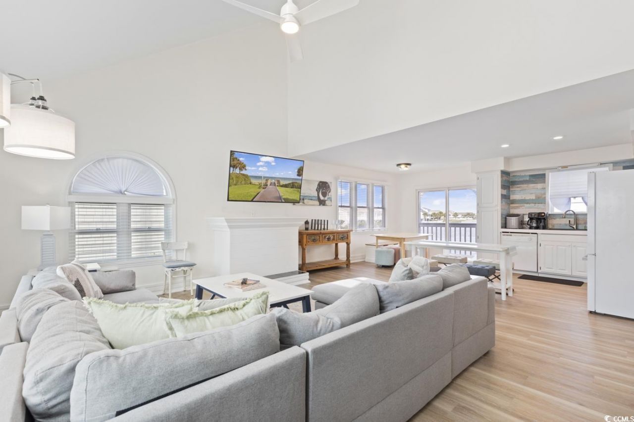 210 34th Ave. N Photo 13