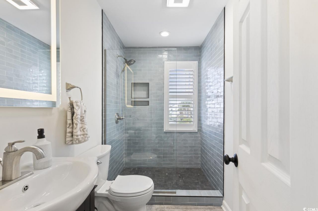 210 34th Ave. N Photo 17