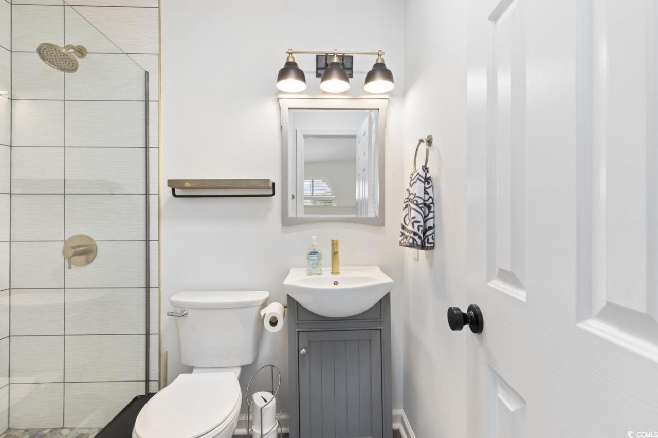 210 34th Ave. N Photo 19