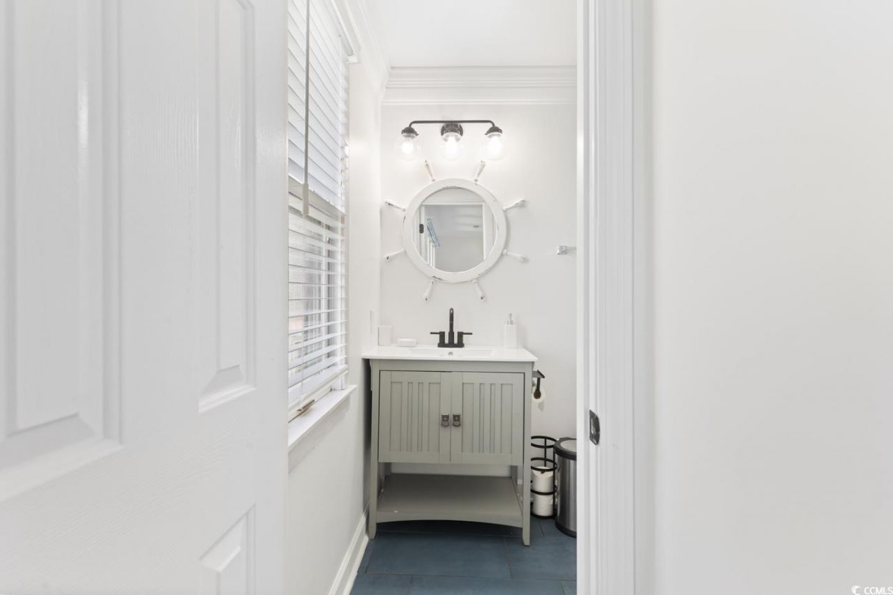 210 34th Ave. N Photo 31