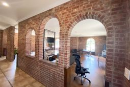 321 E 5th N Street photo 4