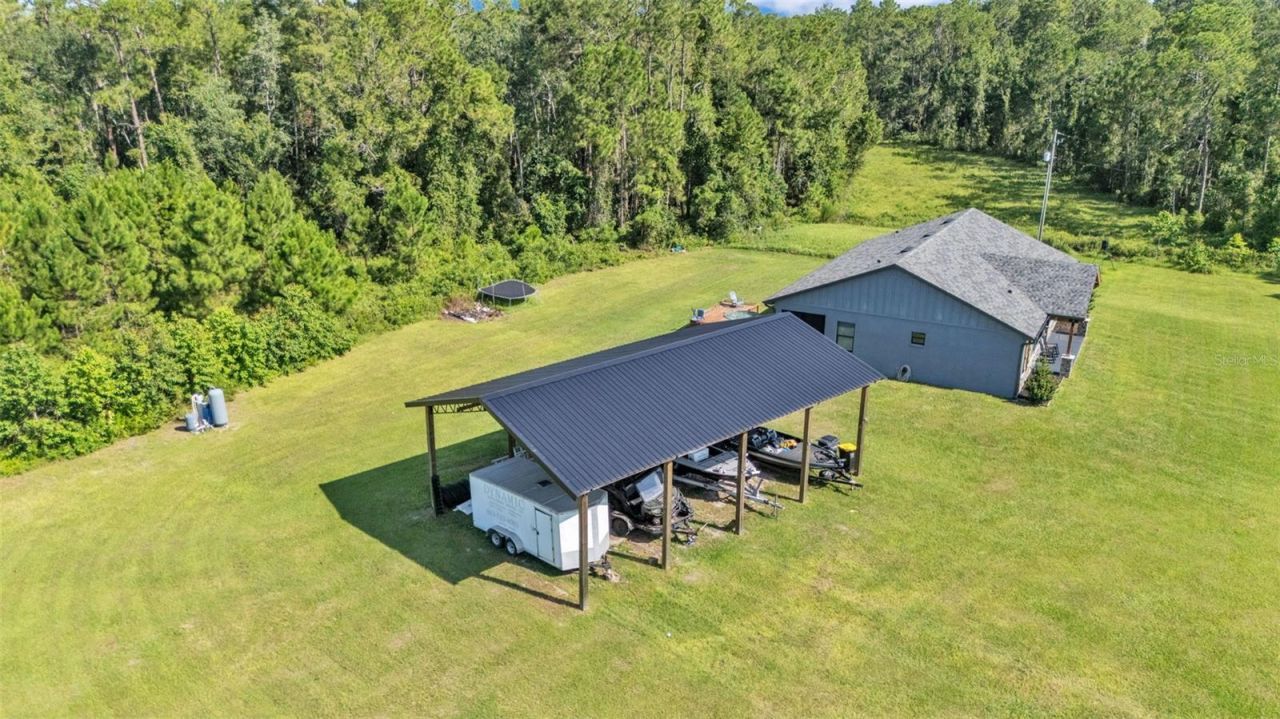 18940 Commonwealth Avenue N, Polk City, FL 33868 Photo