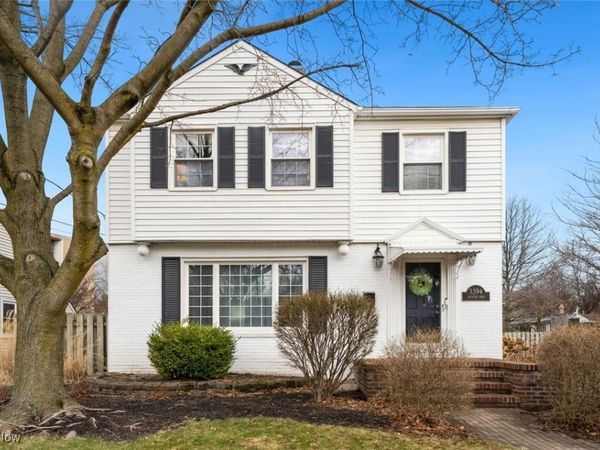 3394 Wooster Road, Rocky River, OH 44116