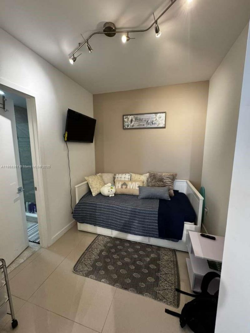 488 NE 18th St, Unit 511, Miami, FL 33132 Photo