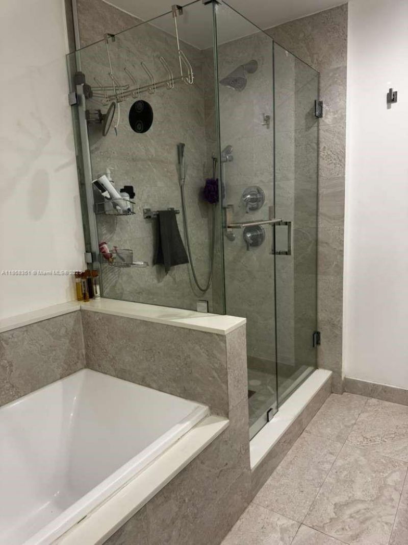 488 NE 18th St, Unit 511, Miami, FL 33132 Photo