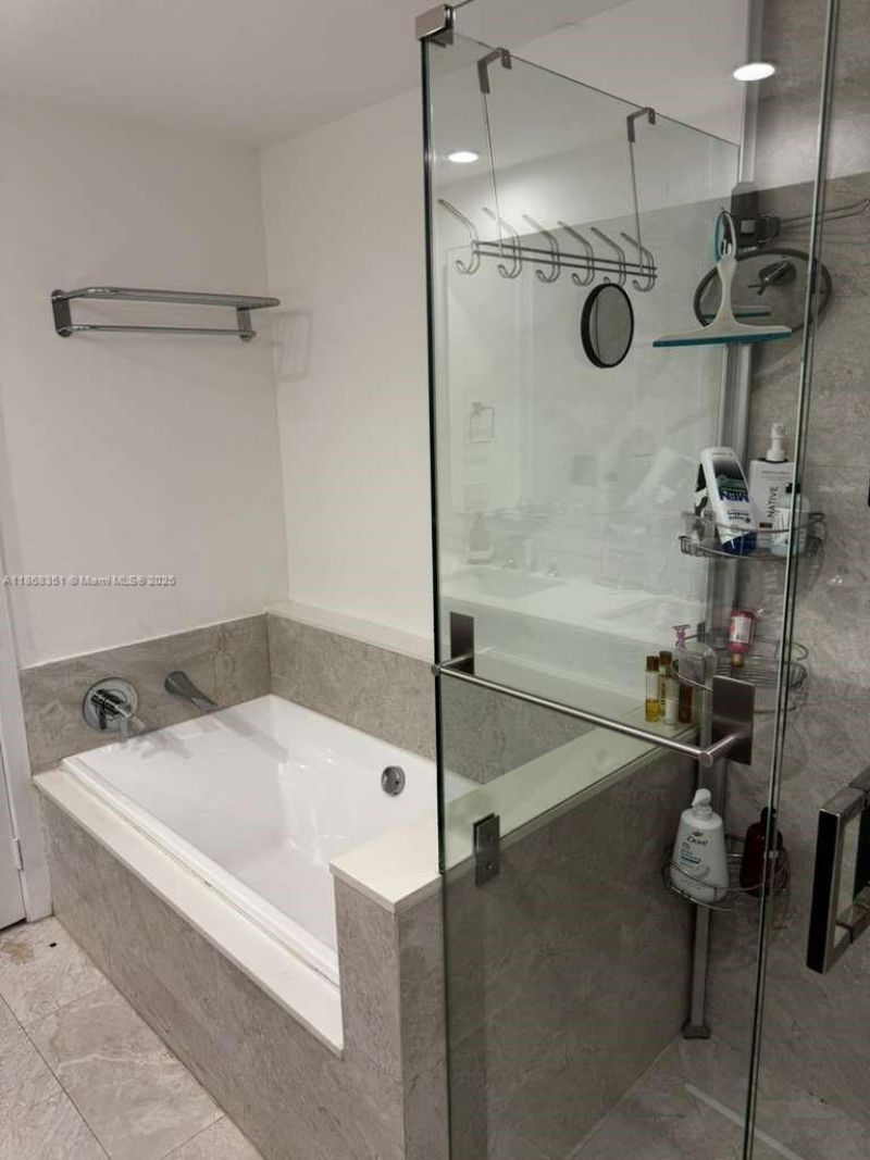 488 NE 18th St, Unit 511, Miami, FL 33132 Photo