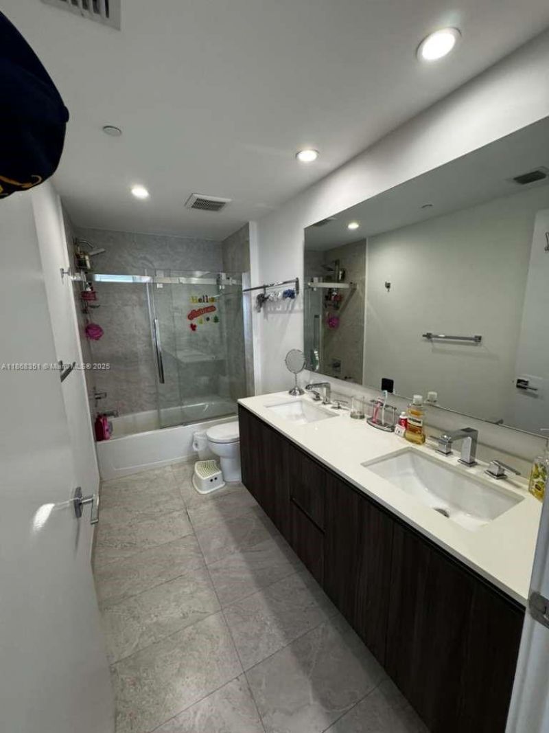 488 NE 18th St, Unit 511, Miami, FL 33132 Photo