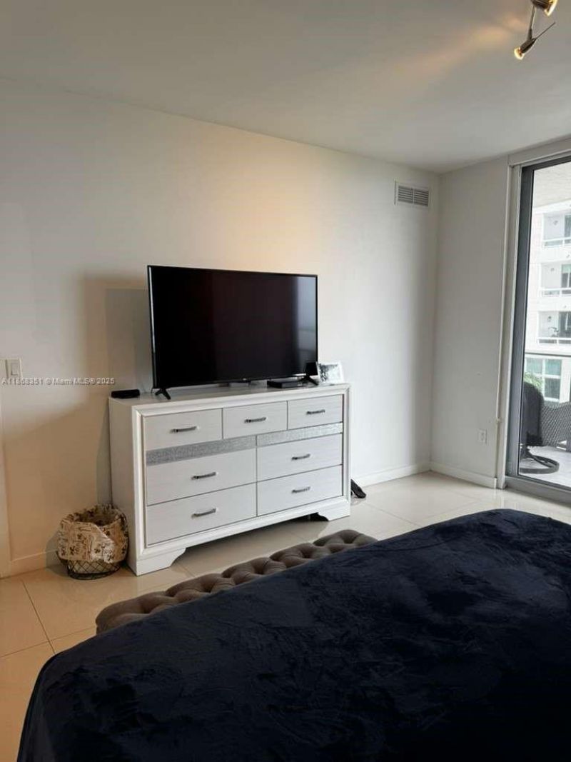 488 NE 18th St, Unit 511, Miami, FL 33132 Photo