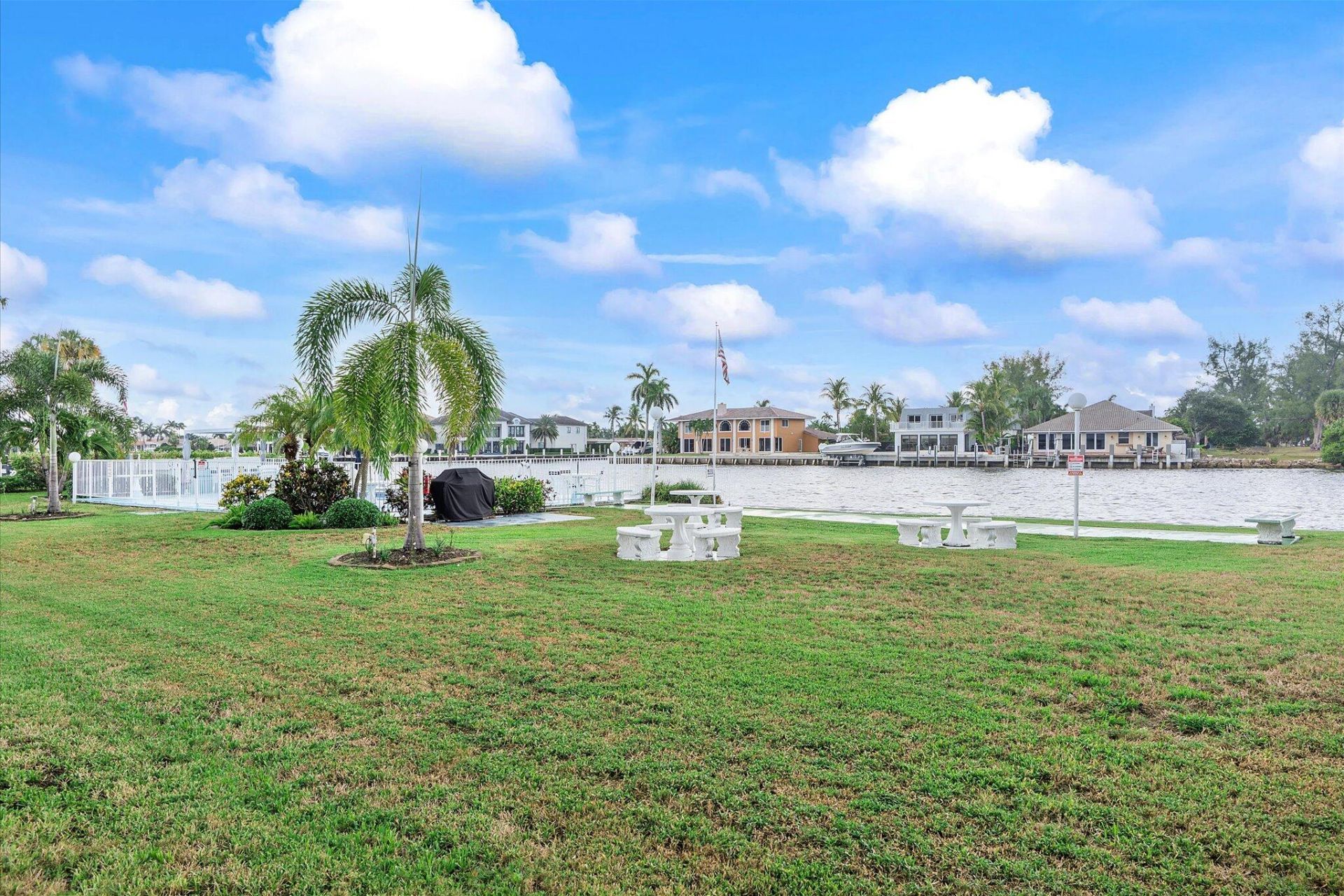 1001 N Riverside Drive, Unit 104, Pompano Beach, FL 33062 Photo