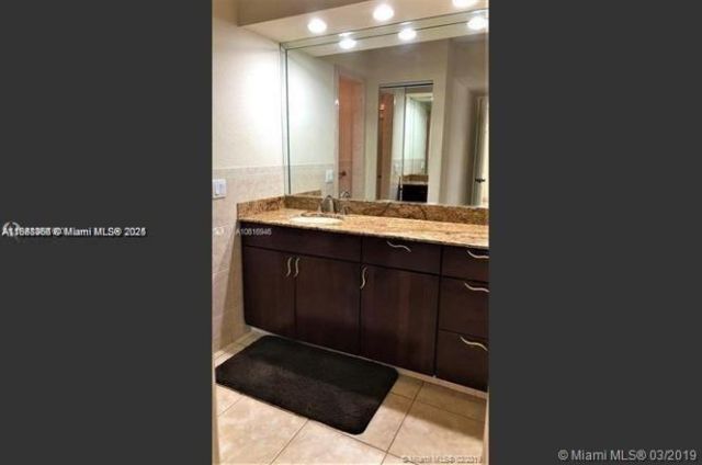 342 Lakeview Dr, Unit 102, Weston, FL 33326 Photo