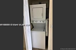 342 Lakeview Dr, Unit 102, Weston, FL 33326 Photo