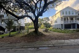 3020 S Shore Drive photo 4