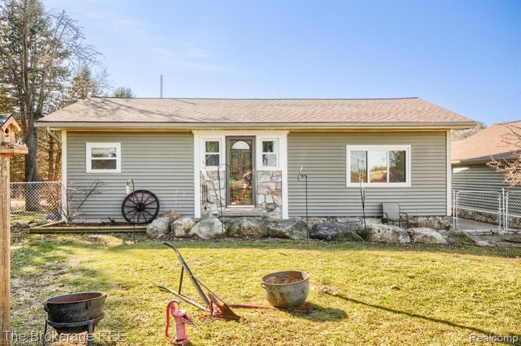 5079 Jefferson Road, North Branch Township, MI 48461 Main Photo