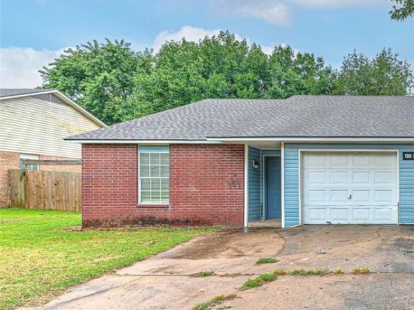 1389 N Boxley Avenue, Fayetteville, AR 72704