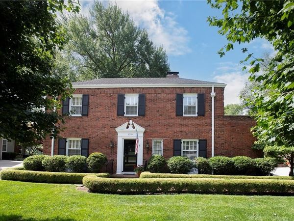 5335 Mission Woods Road, Mission Woods, KS 66205