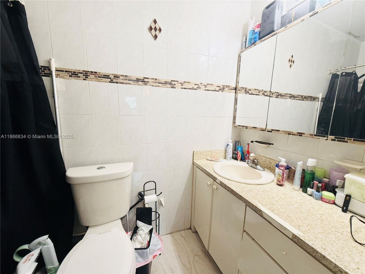 6360 W 8th Ave, Hialeah, FL 33012 Photo