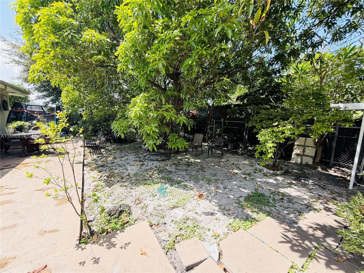 6360 W 8th Ave, Hialeah, FL 33012 Photo