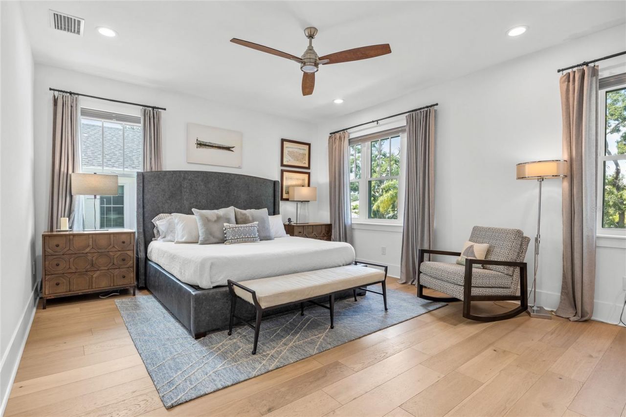 3037 10th Street N, Saint Petersburg, FL 33704 Photo