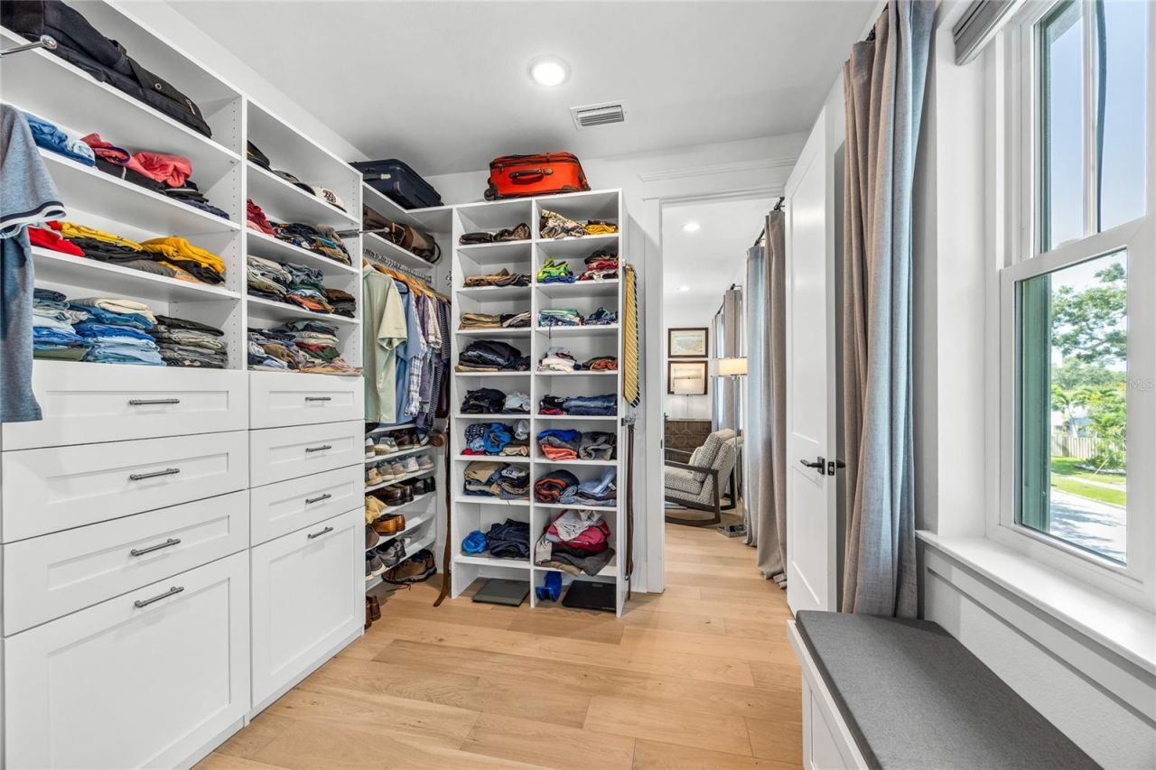 3037 10th Street N, Saint Petersburg, FL 33704 Photo