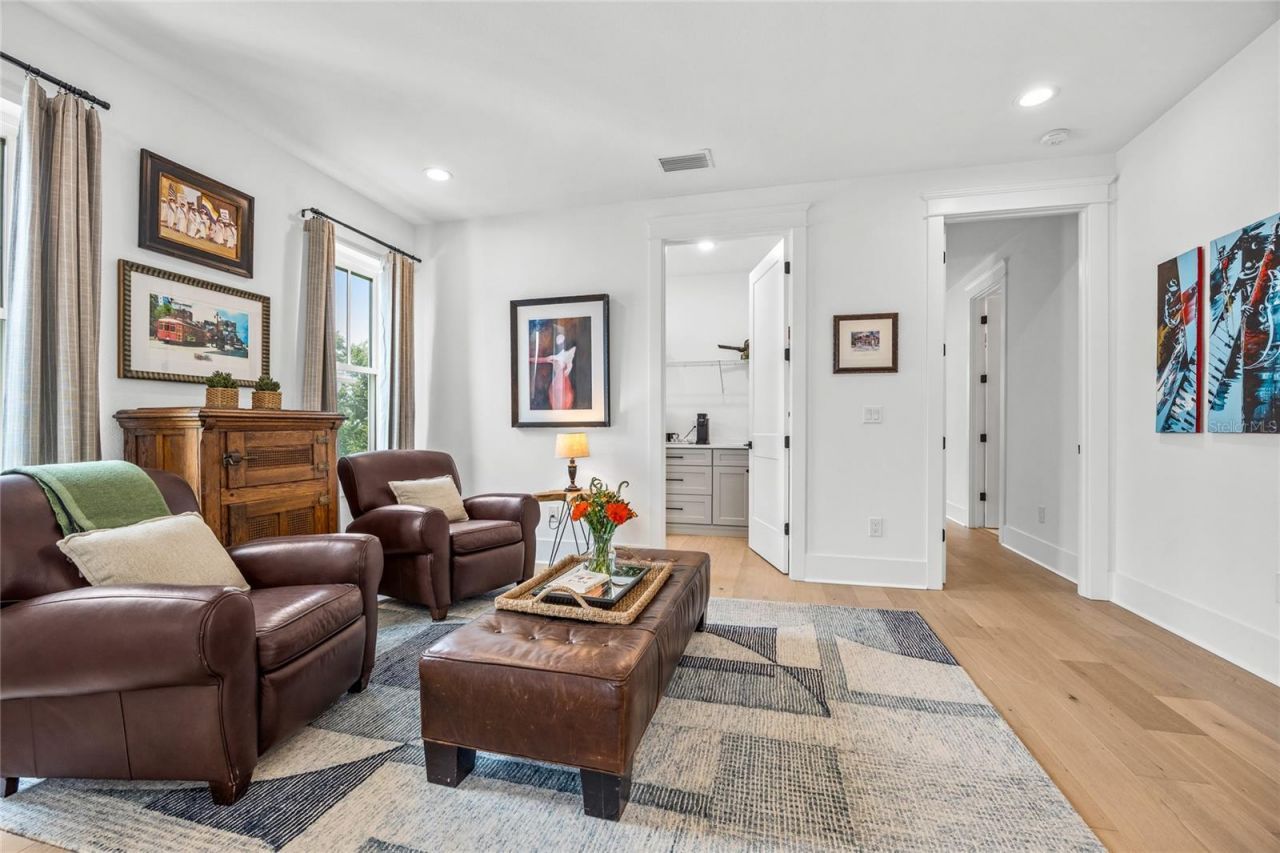 3037 10th Street N, Saint Petersburg, FL 33704 Photo