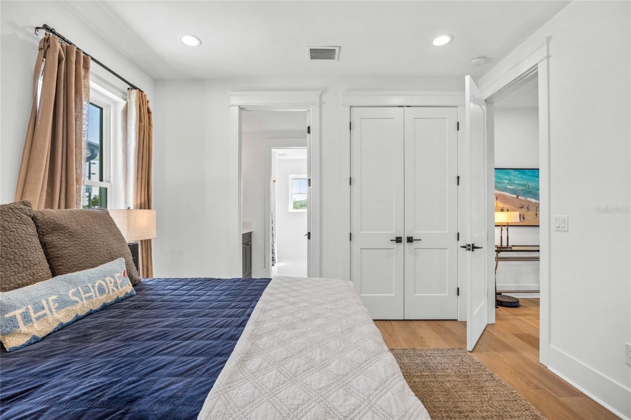 3037 10th Street N, Saint Petersburg, FL 33704 Photo