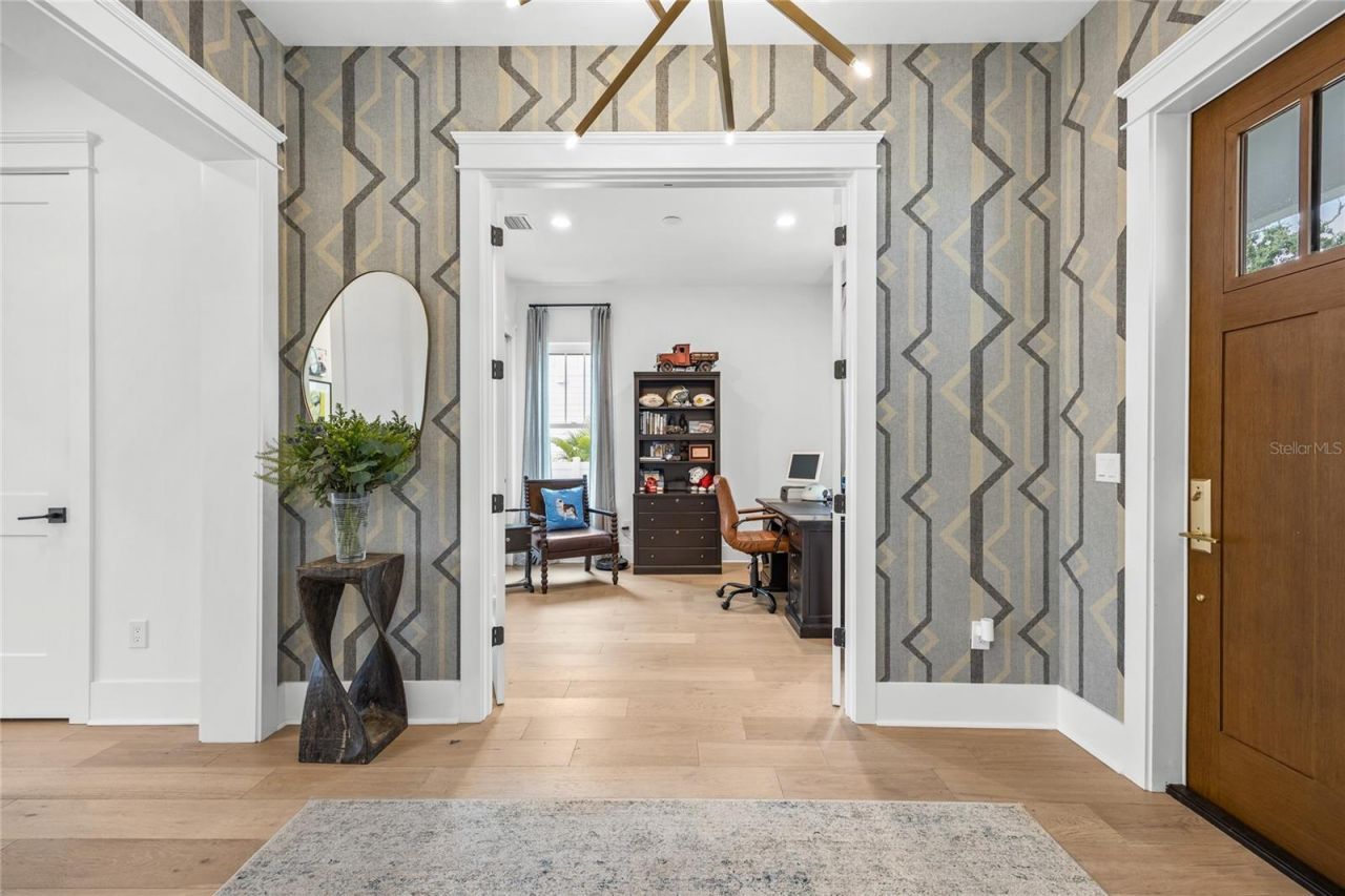 3037 10th Street N, Saint Petersburg, FL 33704 Photo