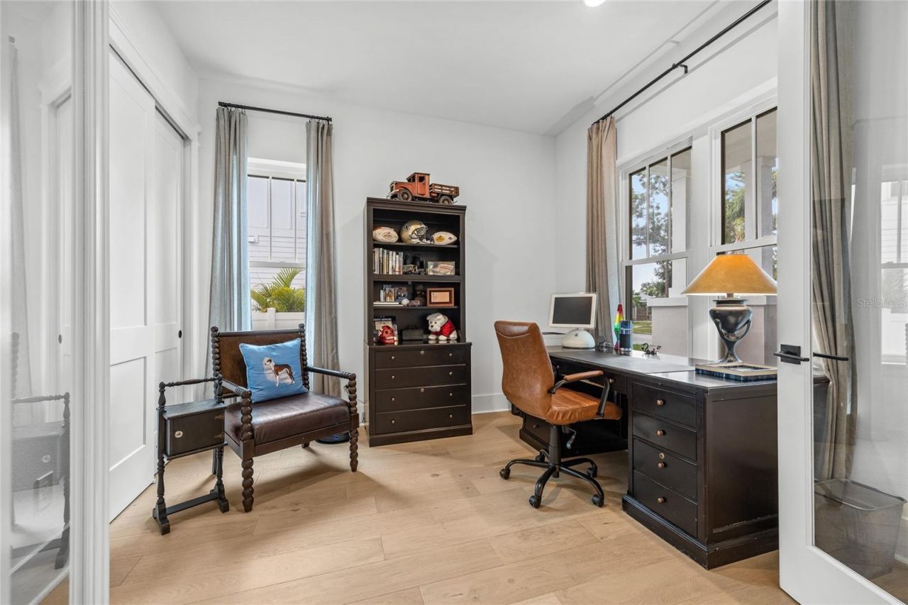 3037 10th Street N, Saint Petersburg, FL 33704 Photo