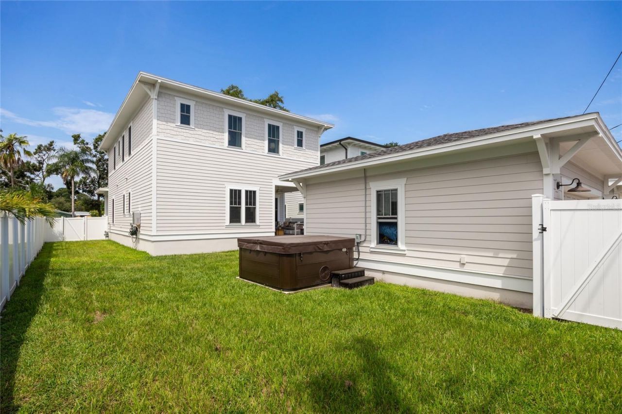 3037 10th Street N, Saint Petersburg, FL 33704 Photo