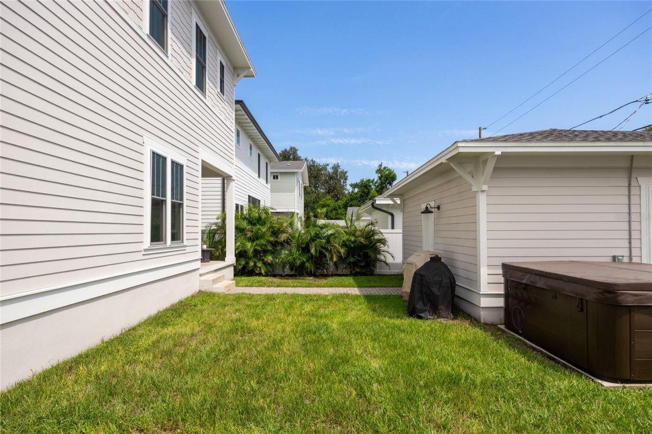 3037 10th Street N, Saint Petersburg, FL 33704 Photo