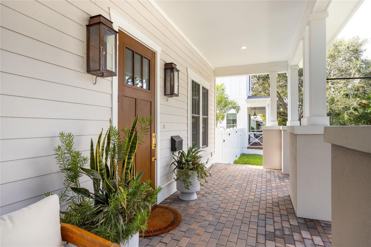 3037 10th Street N, Saint Petersburg, FL 33704 Photo