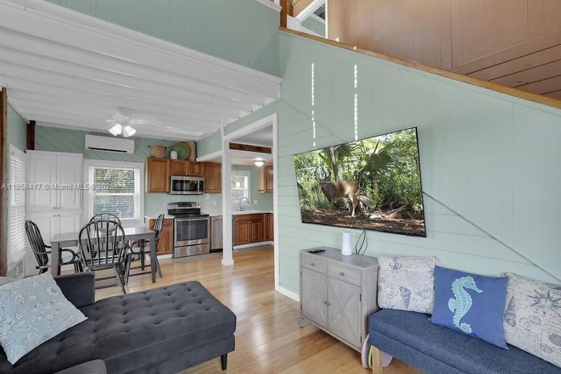 813 Hawksbill Ln, Sugarloaf, FL 33042 Photo