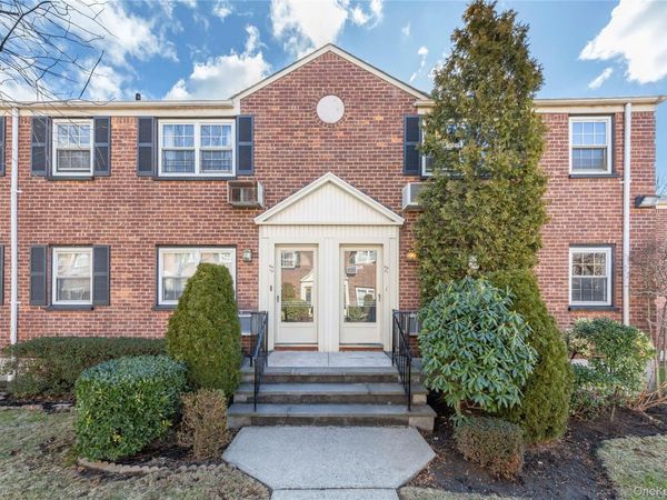 69-21 215th Street, Unit A, Oakland Gardens, NY 11364