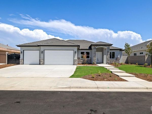 7422 Allenmeir Court, Bakersfield, CA 93314