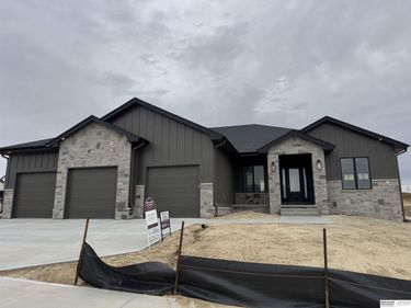 3637 S 218th Street, Elkhorn, NE 68022