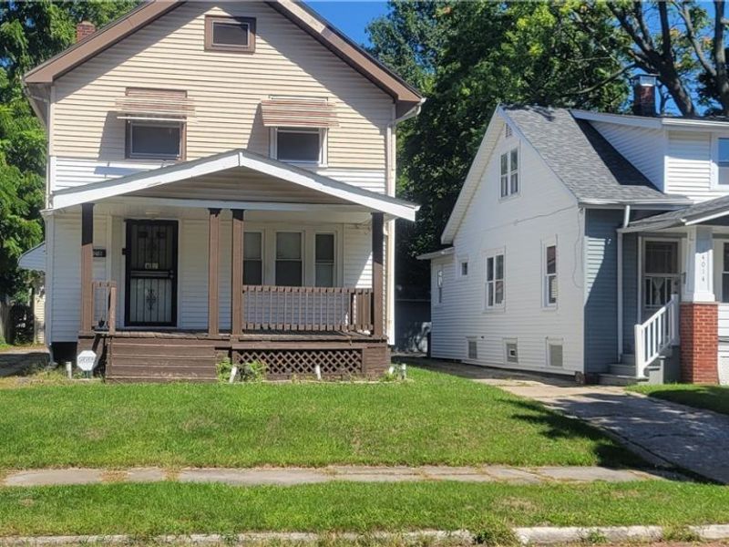 14018 Parkdale Avenue, Cleveland, OH 44111 Photo 2